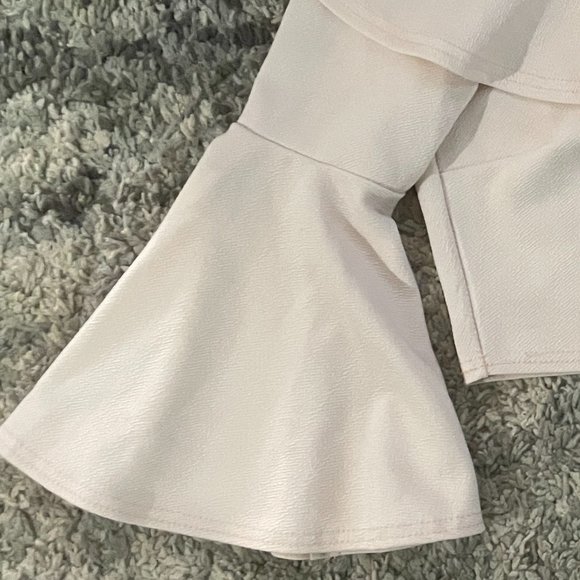 Pale Pink Cropped Bell Sleeve Ruffle Mini Shirt sz 4 - Picture 3 of 3